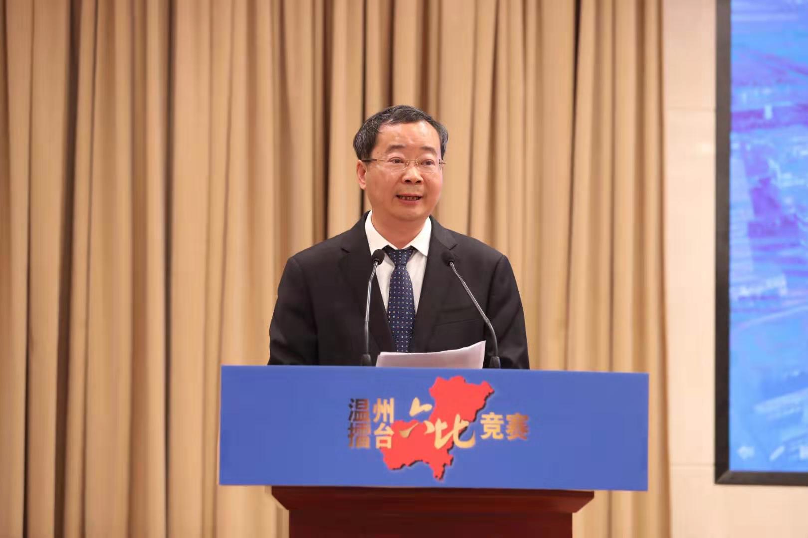 产业集聚区党工委书记,管委会主任徐蓬勃介绍2020年工作思路和举措