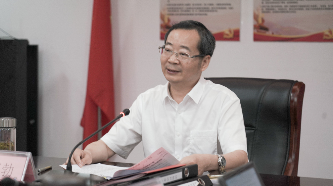 智慧经济 智慧城市 正文     徐蓬勃说,要构建"一核一园一示范区多点"