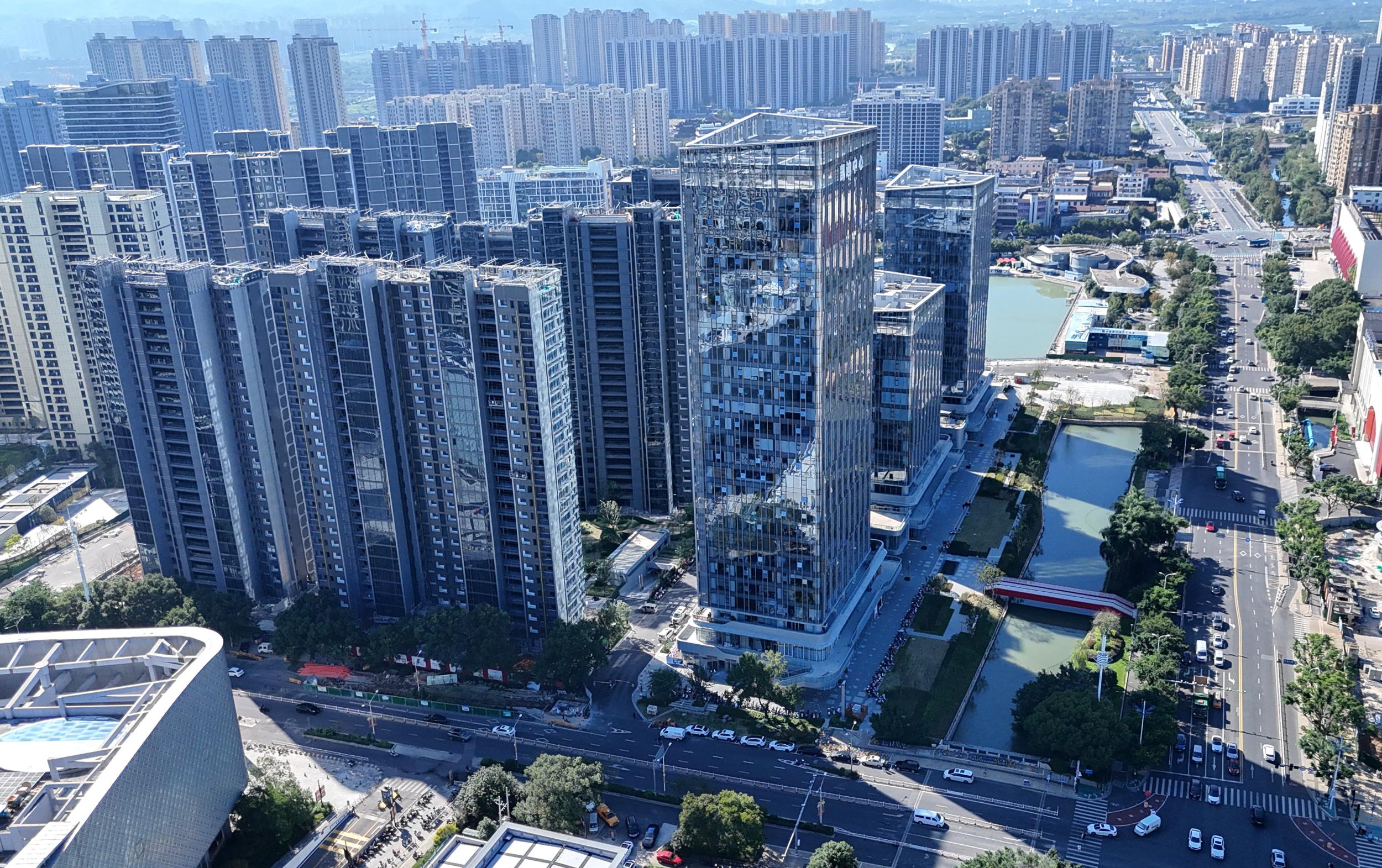 �������ݣ���㷢���빥�� һ���ȸ�������չʵ�֡����ź족