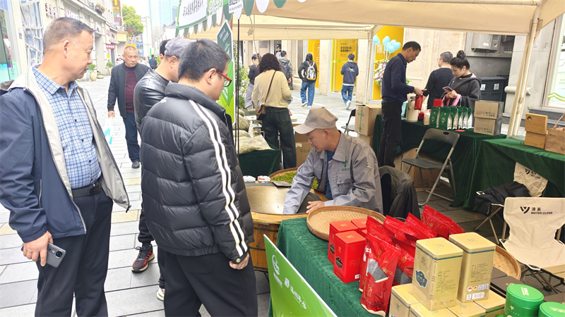 һҶ֪�紺������������Ļ �������¹������ղ���