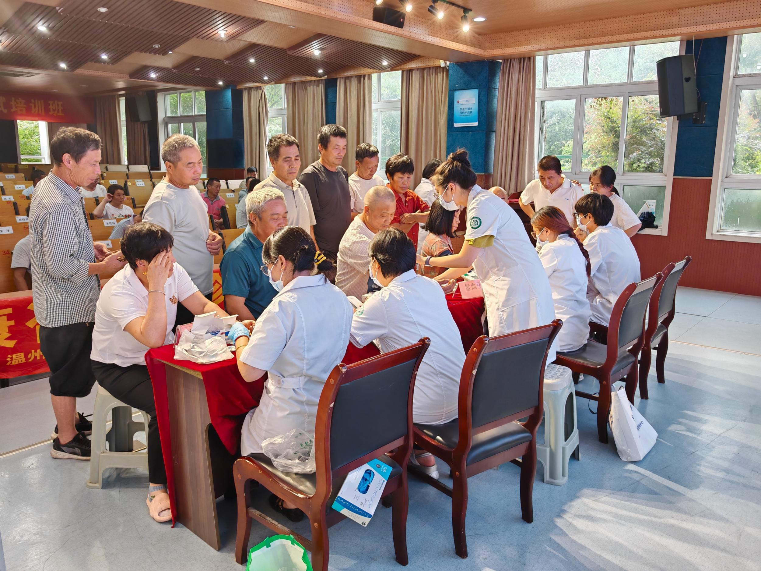龙湾蒲州:暖心守护安置群众健康